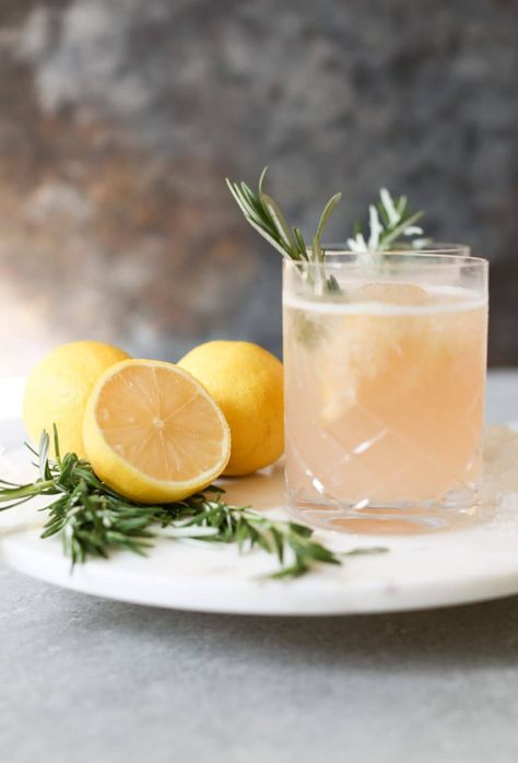 Spritzes, or as they were originally called Spritzers, are the perfect summer cocktail - cool, fruity, summery, and low alcohol Try my favorite recipes! #Cocktail #Recipe #Spritz Lemon Spritz, Spritz Drink, Dog Cocktail, Spritzer Recipes, Spritz Recipe, Lemon Cocktail, Bitter Lemon, Festive Cocktails, Salty Dog