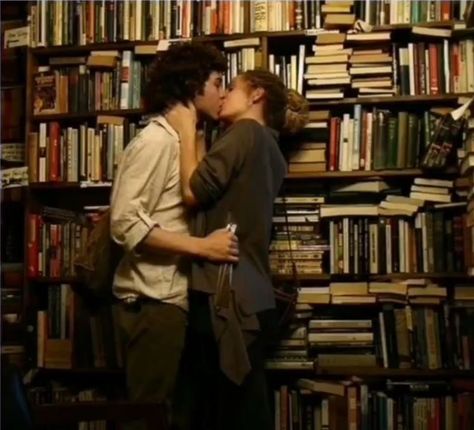 Romantic Dates Ideas, Bookshop Date, Ty A Ja, Dates Ideas, Cafe Date, My Kind Of Love, The Love Club, Date Ideas, This Is Love