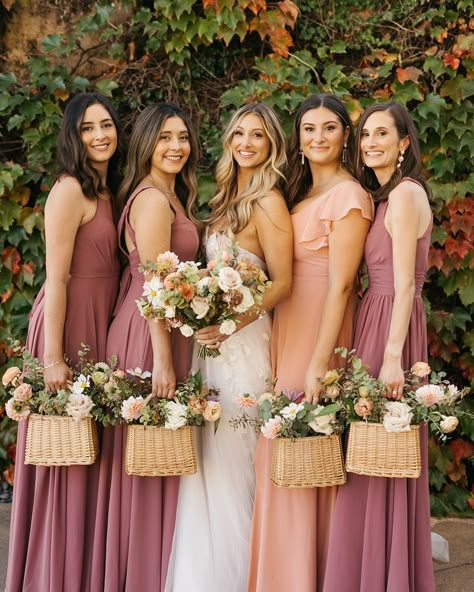 We love how this bride incorporated this 2024 wedding trend into her special day🌷 And how she repurposed her bridesmaid basket bouquets into decor after the ceremony 🌷 Photography:  @cmellestudios #catering #fallwedding #floralbasket #flowerbasket #2024weddingtrends #bridesmaidbouquet Flower Baskets Bridesmaids, Alternatives To Bridesmaid Bouquets, Basket Bridesmaid Bouquet, No Bouquet Wedding Ideas, Bridesmaids With Baskets, Unique Bridesmaid Bouquet Alternatives, Bridesmaid Basket Bouquet, Bridesmaid Flower Basket, Bridesmaids Bouquet Ideas