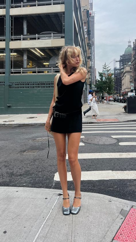 ★LINDSAY VRČKOVNIK★ (@linmick) • Instagram photos and videos Going Out Outfits, Glamour Fashion, City Chic, Fashion Sense, Fashion Lifestyle, Autumn Winter Fashion, Fashion Inspo Outfits, Style Me, Cool Outfits