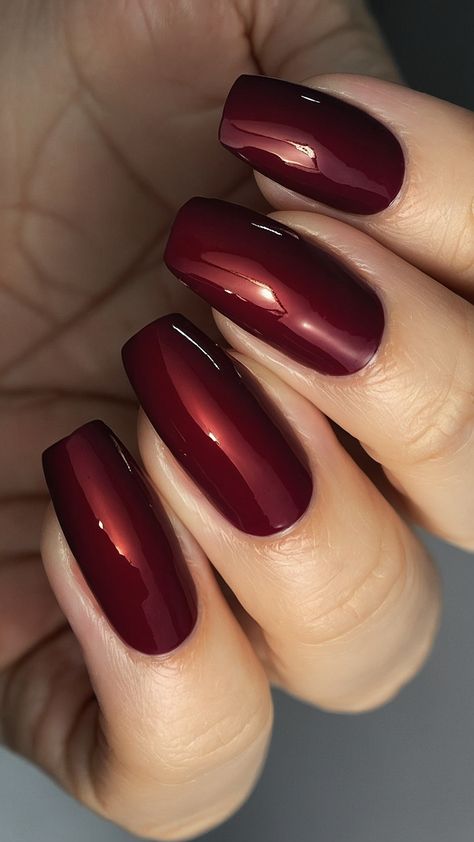 Achieve stunning red fall nails with these stylish designs and acrylic ideas Explore a variety of colors including dark shades and classic black Perfect for short nail art enthusiasts Dark Red Color Nails, Almond Nails Valentines, Ruby Nails, January Nail Designs, Plum Nails, Nail Glam, Dark Red Nails, Wine Nails, Acrylic Ideas