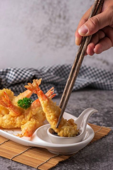 What could be better than devouring tempura if you are craving something tasty yet super crispy? Tempura is a popular dish in Japanese restaurants. It is made by coating seafood and vegetables in a light, airy batter and frying them to perfection. Tempura Batter Recipe, Japanese Tempura, Tempura Vegetables, Tempura Batter, Shrimp And Vegetables, Shrimp Tempura, Batter Recipe, Prawn Shrimp, Prawn Recipes