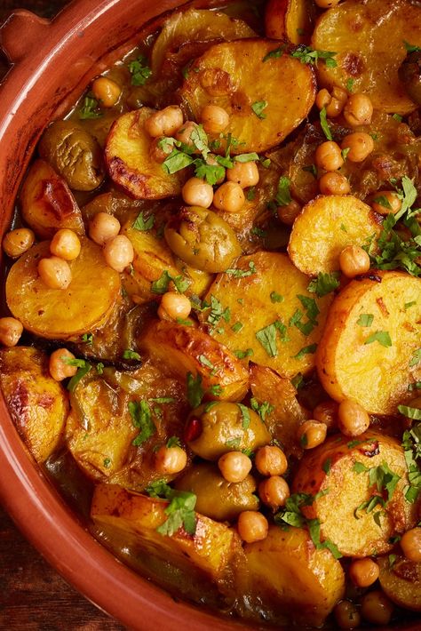 Vegan Tagine, Preserved Lemons Recipes, Tagine Cooking, Tagine Recipes, Preserved Lemon, Great British Chefs, Olive Recipes, Crispy Chickpeas, Preserved Lemons