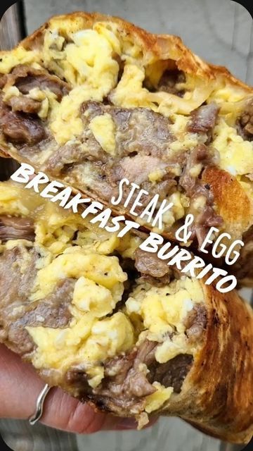 Soft Scrambled Eggs, Low Carb Lifestyle, Leftover Steak, Breakfast Burrito, Steak Sandwich, Steak And Eggs, I Wake Up, Protein Breakfast, Egg Breakfast