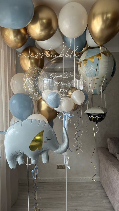 Chocolate Favors Baby, Baby Boy Balloons, Baby Birthday Photoshoot, Baby Announcement Pictures, Its A Boy Balloons, Baby Birthday Themes, Baby Art Projects, Welcome Home Baby, Baby Balloon