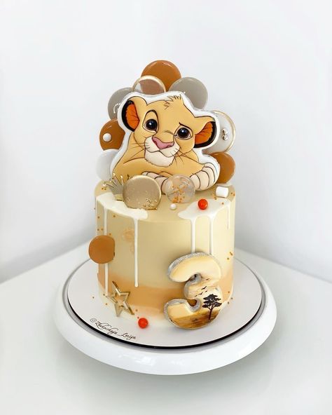 Disney character cake - The lion king Simba Cake Ideas, Simba Lion King Cake, Lion King Cake Ideas, Simba Birthday Cake, King Cake Ideas, Lion King Baby Shower Cake, Baby Cake Ideas, Simba Cake, Lion Birthday Cake