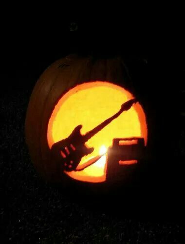 Halloween guitar Guitar Pumpkin Carving, Music Pumpkin Carving, Halloween Guitar, Pumkin Ideas, Pumpkin Carving Template, Eric Olsen, Halloween Pumpkin Stencils, Quick Halloween Costumes, Voice Lessons