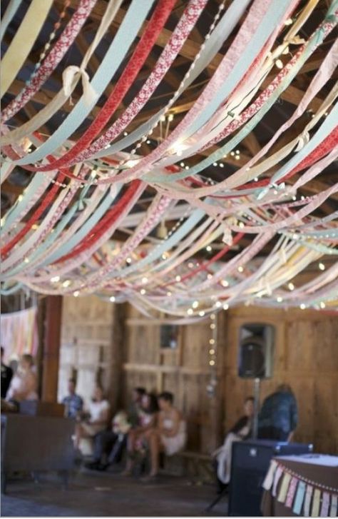 I love this! Boda Diy, Hanging Flowers, Gaming Room, The Ceiling, Twinkle Lights, Bridal Showers, Reception Decorations, Retro Gaming, Barn Wedding