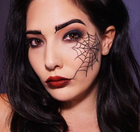 Halloween Face Paint Spider Web, Cobweb Face Paint, Spider Web Face Painting, Face Paint Spider Web, Spider Web On Face, Spider Web Makeup Halloween, Spider Halloween Costume Women, Spiderweb Face Paint, Spider Web Makeup Easy