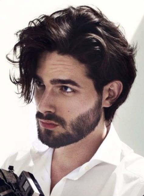 Long Hair And Beard, Vintage Guys, Haircut 2023, Mens Hairstyles Medium, Mens Haircut, Easy Hairstyles For Medium Hair, Men Haircut Styles, Hairstyles Men, Corte De Cabelo Masculino