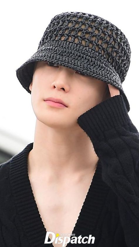 Nct Crochet, Crochet Sombrero, Kpop Crochet, Nct 127 Jaehyun, Jisoo Seventeen, Nct Jaehyun, Crochet Business, Crochet Clothing And Accessories, Crochet Bucket Hat