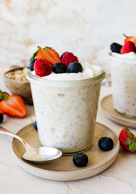 Overnight Oats with Yogurt Yogurt Meal Prep, Oats With Yogurt, Overnight Oats With Yogurt, Blueberry Overnight Oats, Healthy Oatmeal Recipes, Lean Cuisine, Vanilla Greek Yogurt, Healthy Oatmeal, Overnight Oats Recipe