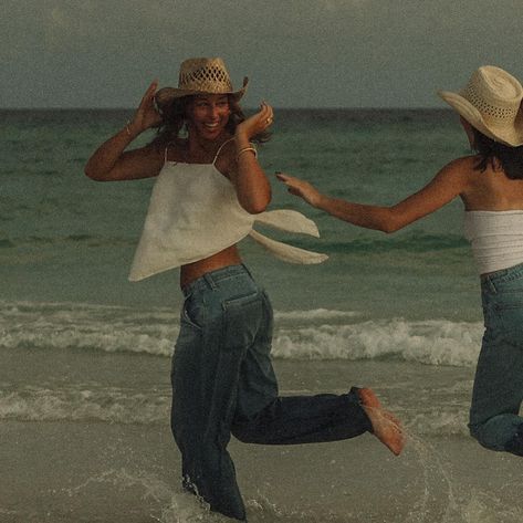 My coastal cowgirl dream Captured by @knl.studios <3 Beach Cowgirl Photoshoot, Cottage Cowgirl Aesthetic, Beachy Cowgirl Aesthetic, Coastal Cowgirl Photoshoot, Costal Cowgirl Aesthetic Outfits, Spotify Daylist, Costal Country, Costal Cowgirl Outfits, Coastal Cowboy Aesthetic