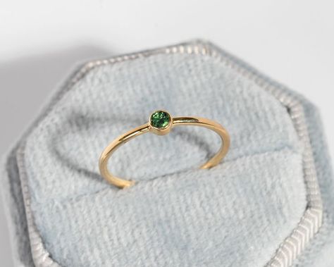 Gold Rings Wedding, Green Tourmaline Engagement Ring, London Blue Topaz Engagement Ring, Gold Wedding Anniversary, Green Tourmaline Ring, Blue Topaz Engagement Ring, October Birthstone Rings, Pink Tourmaline Ring, Yellow Gold Wedding Ring