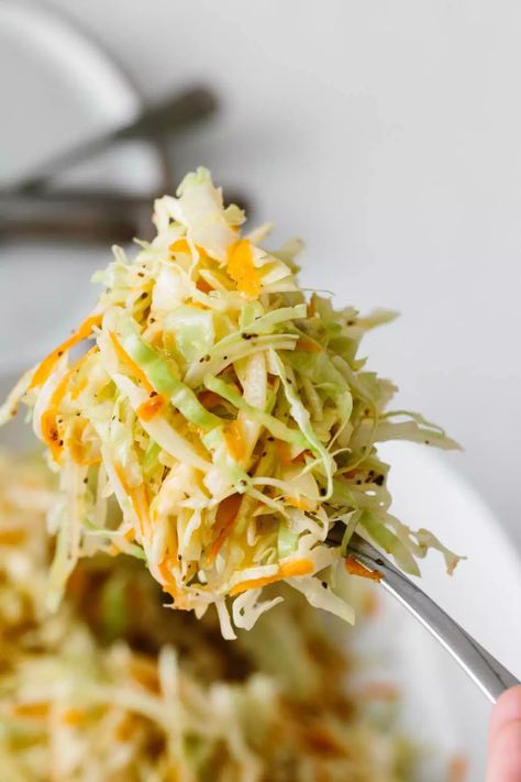 Coleslaw Recipe No Mayo, Mayo Coleslaw Recipe, Thai Sauces, Vinegar Coleslaw Recipe, Vinegar Based Coleslaw Recipe, No Mayo Coleslaw, Classic Coleslaw Recipe, Cabbage Health Benefits, Vinegar Coleslaw