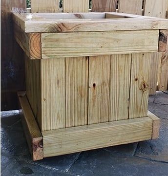 2x4 Planter Box Diy, Diy Wood Planter Boxes, 2x4 Planter, Planter Box Diy, Diy Wood Planter Box, Block Furniture, Cinder Block Furniture, Diy Wooden Planters, Diy Wood Planters