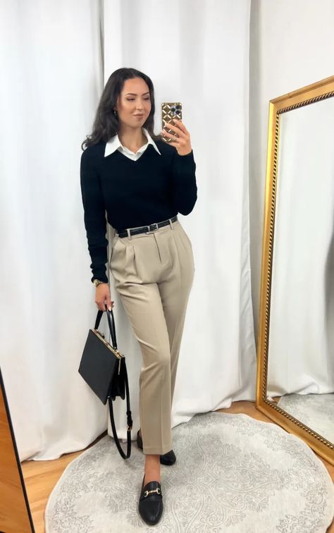 Collared Shirt Outfits, Collar Outfits, Corporate Attire Women, Old Money Outfits, Business Professional Outfits, Casual Work Outfits Women, Corporate Attire, Professional Outfits Women, Business Outfits Women