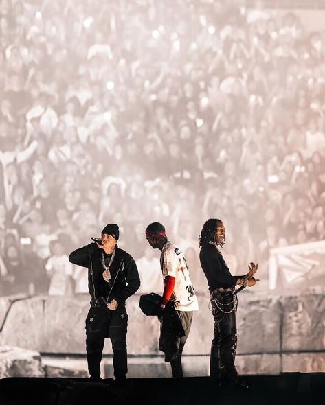 travis scott + friends at tottenham hotspur stadium in london (2024) - #travisscott #utopia #travisscottedits #travisscottfans #concerts #london #icespice #centralcee #astroworld #flawdforge Travis Scott On Stage, Tottenham Hotspur Stadium, Central Cee, Ice And Spice, Lil Baby, Tottenham Hotspur, Travis Scott, Rappers, In London