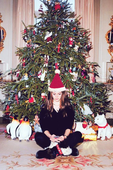 We'd love to find Lana del Rey under our tree! Indie Christmas Aesthetic, Lana Christmas, Christmas Lana Del Rey, Lana Del Rey Christmas, Ldr Vinyl, Lana Poster, Indie Christmas, Sparkle Jump Rope Queen, Tis The Damn Season