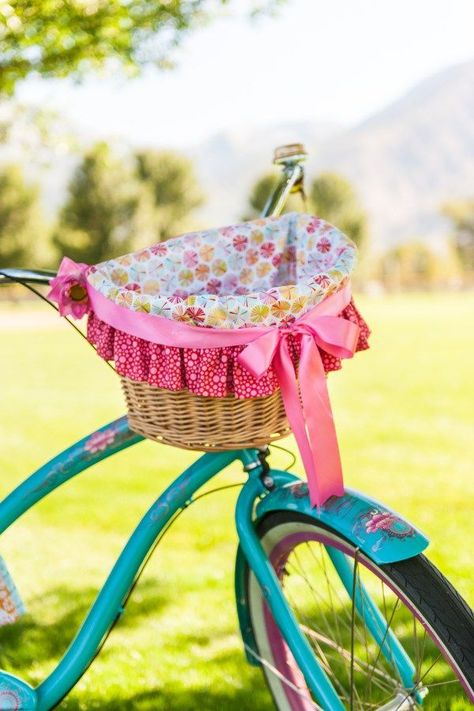 Liner for bike basket (just an idea, does not have to be this design). Wicker Bicycle Basket, Bike Basket Liner, Basket Full Of Flowers, Bike Baskets, Bicycle Baskets, Playful Art, Triangle Banner, Beach Cruisers, Lori Whitlock