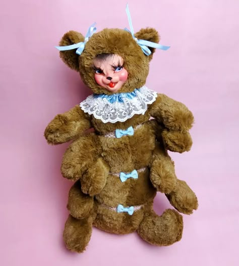 Weird Plushies, Old Plushies Aesthetic, Creepy Cute Plushies, Creepy Teddy Bear, Gory Teddy Bear, Teddy Bear Creepy, Rushton Toys, Dog Dye, Weird Toys