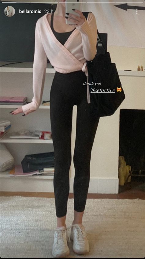 Effortless Cool Outfit, Ballet Cardigan Outfit, Ballerina Casual Outfit, Modest Ballet Outfits, Barre Outfit Ideas, Balletcore Outfits Aesthetic, Balletcore Outfits, Outfit Recreation, Dance Fits