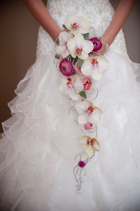 Wire Draped Wedding Bouquet by Sharon Peaker Flowers - Be a Stunning Bride: 20 Most Beautiful Wedding Bouquet Ideas - EverAfterGuide Orchid Bouquet Wedding, Draping Wedding, Cascading Wedding Bouquets, Orchid Bouquet, Orchid Wedding, White Bridal Bouquet, Cascade Bouquet, White Wedding Bouquets, White Bouquet