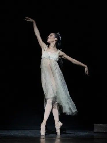 Juliet Ballet, French Prince, Francesca Hayward, Royal Ballet School, Ballerina Princess, Ballet Aesthetic, Ballet Images, The Royal Ballet, Margot Fonteyn