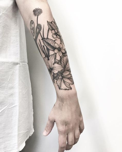 #squashblossom#chive#chiveblossom#blackberryblossom… Squash Blossom Tattoo, Related Tattoos, Blossom Tattoo, Most Beautiful Birds, Kinds Of Birds, Beautiful Bird, Squash Blossom, Birds Tattoo, Animal Tattoos