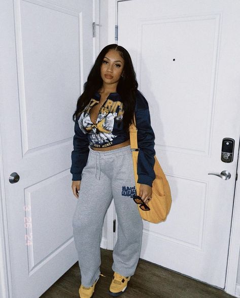 Chill College Outfits Black Women, Colorful Chill Outfits, Cute Chill Winter Outfits, Chill Sweatpants Outfits Black Women, Baddie Lounge Fits, Fall Streetwear Full-length Sweatpants, Shein Sweatpants, Revenge Fits, Baddie Flannel Outfits