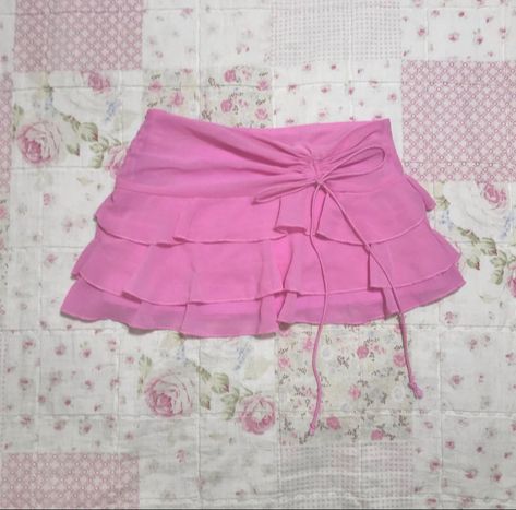 2000s Skirt, 2000s Fashion Outfits, Dolce E Gabbana, Pink Skirt, Really Cute Outfits, 2000s Fashion, Girly Outfits, Melanie Martinez, Dream Clothes