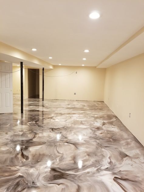 Epoxy Swirl Floor, Epoxy Floor Designs Bathroom, Cool Epoxy Floor, Epoxy Floors In Home Living Room, Epoxy Floors In Home, Epoxy Flooring Ideas, Epoxy Basement Floor, Epoxy Floor Basement, Painting Basement Floors