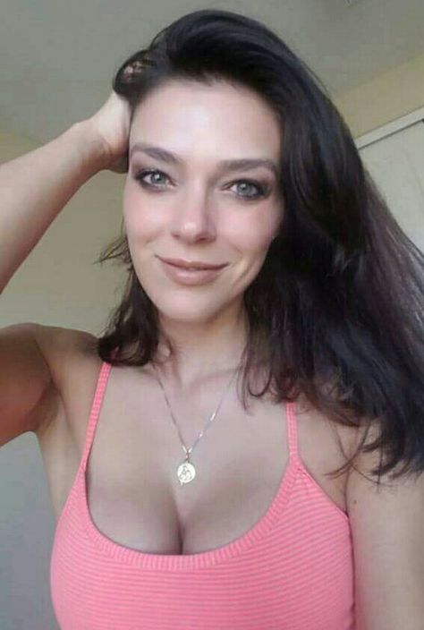 Adrianne Curry Adrianne Curry, Celebrities Female, Beautiful Flowers, Celebrities