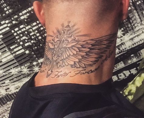 Nek Tattoo Men, Lower Neck Tattoo For Men, Wings On Neck Tattoo, Back Of The Neck Tattoos Men, Behind Neck Tattoo Men, Wings Neck Tattoo Men, Neck Tattoo Wings, Neck Tattoo Men Ideas, Wings Neck Tattoo