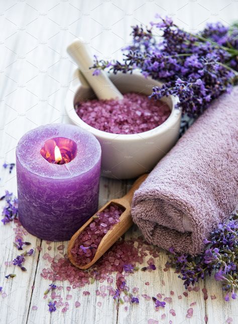 Starbucks Crafts, Hair Mask Recipe, Old Nail Polish, Lavender Spa, Body Scrub Recipe, Foot Pedicure, Spa Day At Home, Spa Products, Scrub Recipe