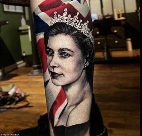 Queen Elizabeth Tattoo Design, Queen Elizabeth Tattoo, Magpie Tattoo, Coldstream Guards, Pastel Pink Dress, One Tattoo, Tribute Tattoos, Elizabeth 2, Queen Tattoo