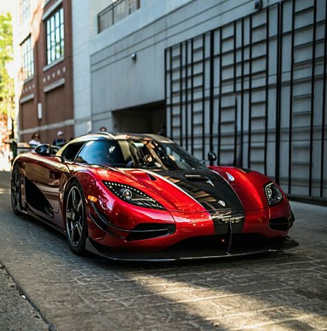 Konessingg Agera R, Koenigsegg Agera R, Koenigsegg Agera, Koenigsegg, Michelle Obama, Super Cars, Cool Cars, Luxury Cars, Dream Cars