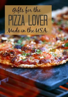 Gifts for Pizza Lovers, all Made in the USA. #MadeinUSA #BuyAmerican #LOVElisted Pizza Gift Basket, Pizza Gift Ideas, Pizza Gifts, Unique Pizza, Gourmet Pizza, Kitchen Necessities, Tailgating Recipes, Silly Questions, Perfect Pizza