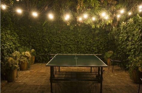 Outdoor table tennis | Community Post: 16 Unique Ideas To Spice Up Your Outdoor Living Space Outdoor Ping Pong, Outdoor Ping Pong Table, Backyard Table, Chateau Marmont, Pong Table, Casa Exterior, Have Inspiration, Mountain Goat, Outside Living