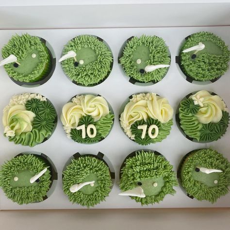 Golf Cupcakes For Men, Masters Cupcakes, Golf Birthday Cupcakes, Golf Themed Cupcakes, Father’s Day Cupcake Ideas, Golf Cupcake Ideas, Golfing Cupcakes, Grass Cupcakes, Golf Themed Cakes