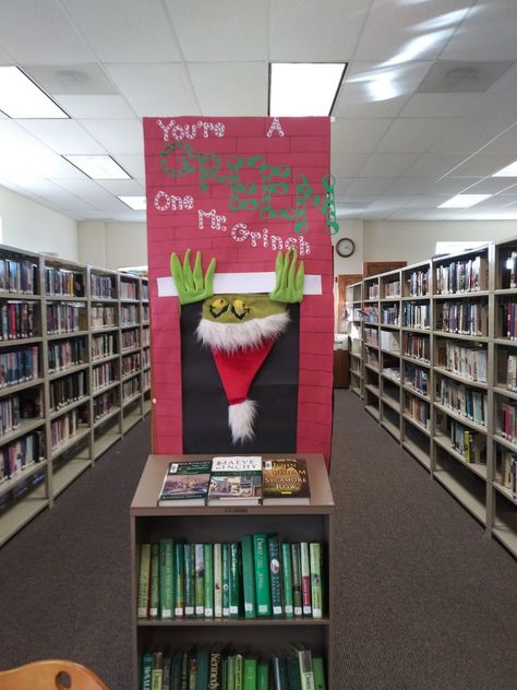 Holiday Book Display Ideas, Grinch Library Bulletin Boards, Grinch Library Display, Holiday Book Display, Winter Library Display Ideas, December Book Display, Christmas Book Display Library, Library Christmas Decor, Library Christmas Display