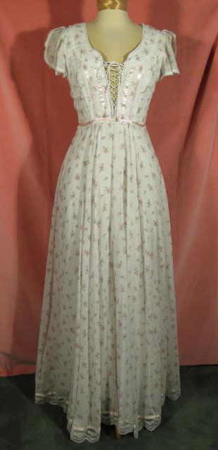 1970s Gunne Sax Dress Boho Maxi at Robin Clayton Vintage Vintage Maxi Dress 70s, Pink Dress Lace, Gunne Sax Dress Aesthetic, Party Style Outfit, Vintage Gunne Sax Dress, Wedding Garden Party, Vintage Boho Dress, Sax Dress, 1970s Dress