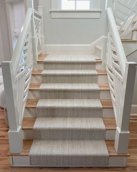 Blaine carpet in the color Oyster. From the Tailor Made collection (Crescent). All White Staircase With Runner, White Staircase With Carpet, Cream Stair Runner, Carpeted Stairs, White Staircase, Staircase Runner, Nantucket Style, House Staircase, Vinyl Trim