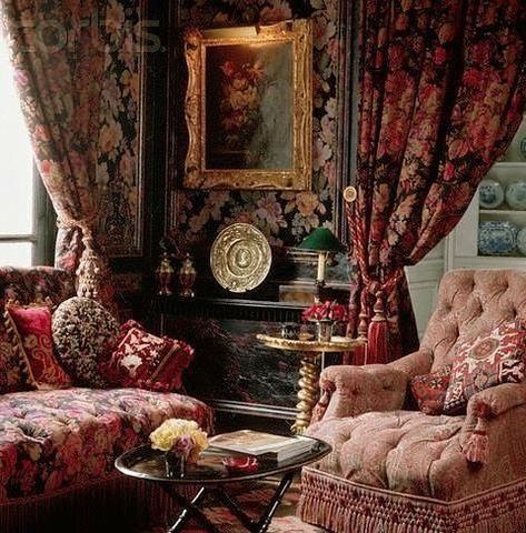 Victorian Style Living Room, Victorian Bohemian Decor, Victorian Home Decor, Victorian Interior, Bohemian Furniture, Bohemian Interior Design, Victorian Interiors, Victorian Furniture, Maximalist Decor