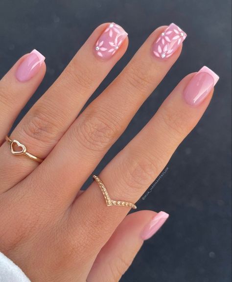 Spring Inspired Nails, Hannah Taylor, Holiday Acrylic Nails, Pink Gel Nails, Spring Acrylic Nails, Simple Gel Nails, Work Nails, Inspired Nails, Cuticle Remover