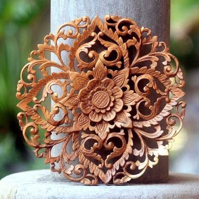 Flower Carved Wood Round Door, Luxury Carved Round Jewelry, Flower Wood Carving Wall Art, Art Sculpture En Bois, Wall Medallion, Carved Wall Art, Wood Relief, Yoga Studio Design, Wood Wall Sculpture