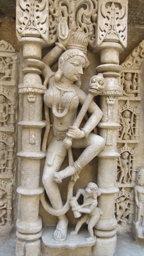 Rani ki Vav at Pattan in Gujarath State Styrofoam Art, Historical Sculptures, Ancient Indian Art, Temple India, Asian Sculptures, Tantra Art, Hindu Temples, Indian Subcontinent, Ancient Temple