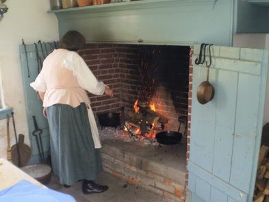 Summer Kitchen - Jacobsburg Parrilla Interior, Fireplace Cooking, Colonial Kitchens, Wood Burning Cook Stove, Outside Fireplace, Indoor Outdoor Fireplaces, Log Cabin Living, Colonial Kitchen, Wood Stove Cooking