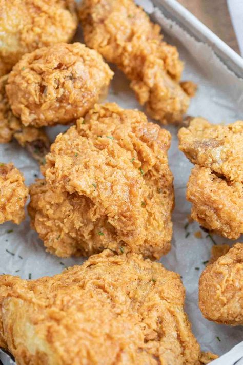 Super Crispy Fried Chicken Crispy Fried Chicken Recipe, Best Fried Chicken Recipe, Fried Chicken Dinner, Chicken Breast Crockpot Recipes, Crispy Chicken Recipes, Crockpot Chicken Breast, Top Secret Recipes, Fried Chicken Recipe, Oven Fried Chicken