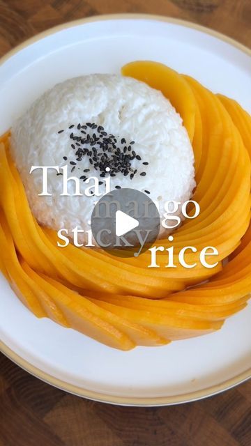 Cold Cut, Bamboo Steamer, Ripe Mango, Mango Sticky Rice, Muslin Cloth, Coconut Sauce, Cold Cuts, Black Sesame Seeds, Rice Ingredients